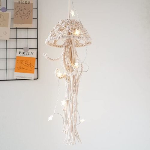 JUNY Jellyfish Wall Hanging Tapestry with LED light, Handmade Woven Boho Ornament Ocean Fish Wall Hanger Tapestry Macrame, Art Decor for Office Bedroom Apartment Living Room Nursery Gallery, White