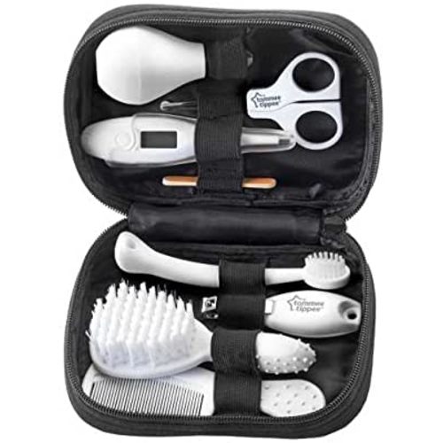 Tommee Tippee Closer to Nature Healthcare & Grooming Kit