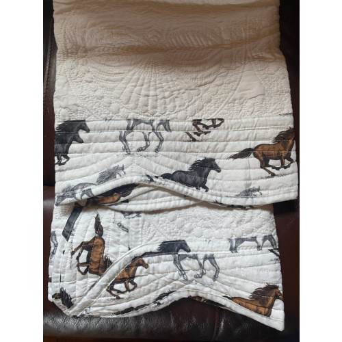 HORSES Lap 50x60 Heirloom Quilt Blanket Western
