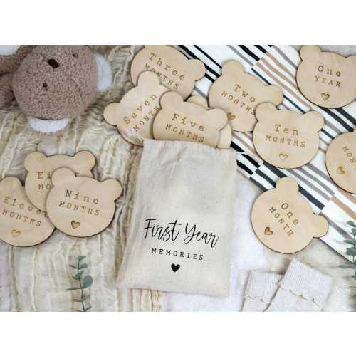 Bear Shaped Baby Milestone Discs, Newborn Photo Props, Baby Shower Gift, Monthly Age Milestone Disc, Wooden 12 Month Set, New Parent Gift