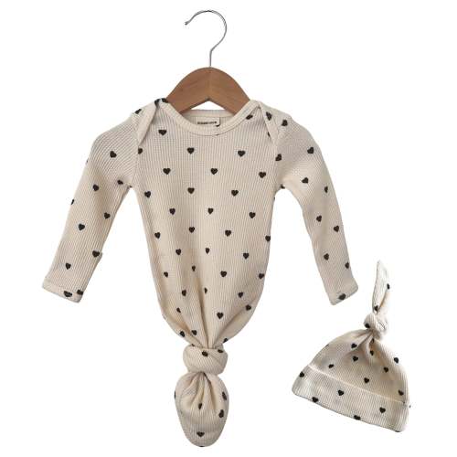 Organic Waffle Knotted Gown & Hat Set, Black Heart