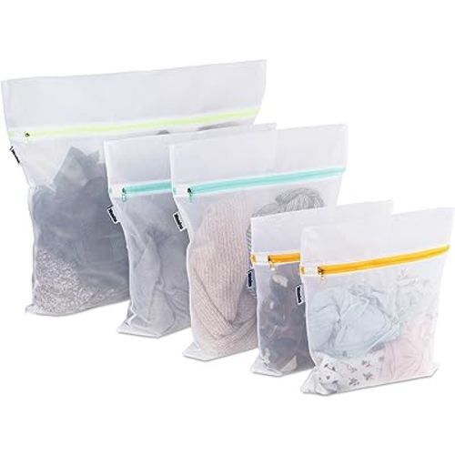 Mesh Laundry Bag for Delicates, Wash Bag for Underwear and Lingerie, Makeup Organizer Bag (1 Large, 2 Medium, 2 Small)
