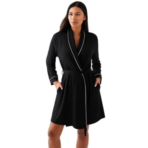 Lease to Lounge Robe