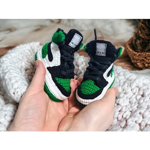 Green Basketball Jordan-Style Baby Sneakers, Gender-Neutral Newborn Gift, Crochet Baby Booties, Baby Shower Gift, Newborn Photo Props Outfit