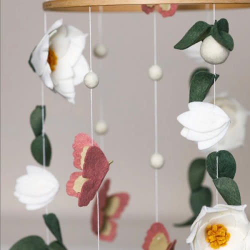 Flowers baby mobile, Butterfly crib mobile, green floral baby mobile, hanging felt mobile, cot mobile for baby girl, flowers nursery decor