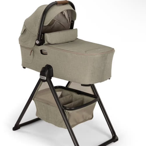 Nuna DEMI™ Next Bassinet + Stand