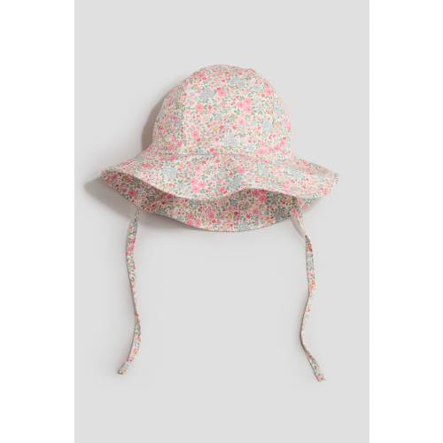 SUN HAT