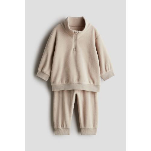 2-PIECE FLEECE SET