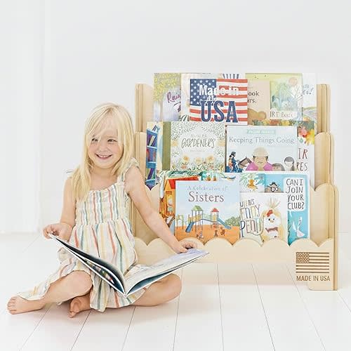 Wooden Kids Bookshelf w/Scalloped Edges