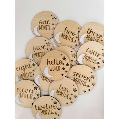 Moon and Stars Wooden Baby Monthly Milestone Photography Prop Signs | Love you to the moon and back | Newborn Gift for Dreamy Nursery