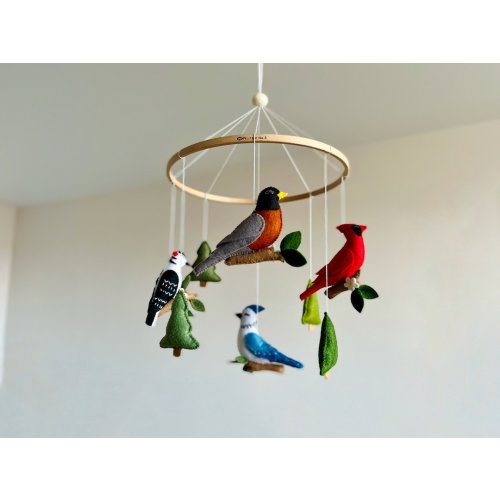 Felt mobile with American birds trees Red cardinal Forest nursery decor Nursery baby mobile Blue Jay felt bird American Robin Woodland bird