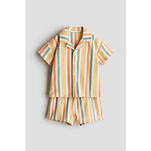 2-PIECE TERRY RESORT SHIRT AND SHORTS SET