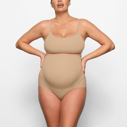 FITS EVERYBODY MATERNITY PUMPING SCOOP BRALETTE | CLAY | SKIMS