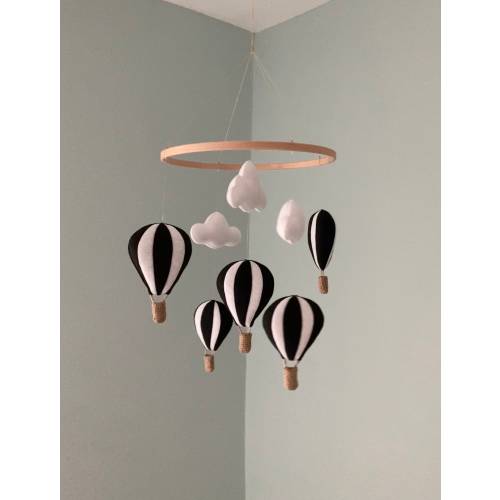 Nursery Mobile Hanger Pastel Hot Air Balloons Black White Clouds Gender Neutral Boy Girl Crib Hanging Decoration New Baby Shower Gift