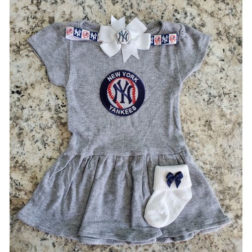 Yankees toddler/baby girl clothes Yankees baby gift Yankees baseball baby girl