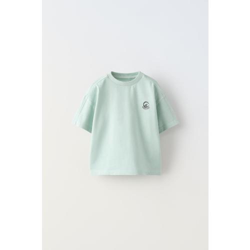 PLAIN T-SHIRT WITH EMBROIDERED DETAIL - Pastel green | ZARA Australia