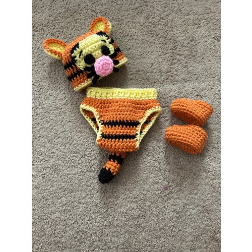 Tigger Baby Costume/Tigger Newborn Photography Prop/Infant Halloween Costume/Winnie the Pooh Costume/Newborn to 18 months/MADE TO ORDER