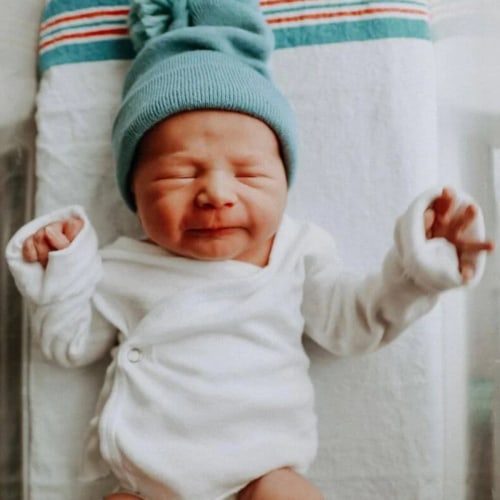 Baby’s first hat Pom Pom sky blue