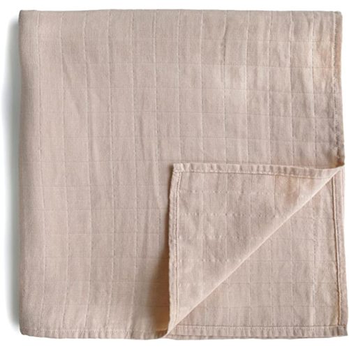 mushie Muslin Baby Swaddle Blanket | 100% Organic Cotton (Blush)