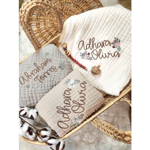 Boho Baby Bliss: Personalized Embroidered Cotton Muslin Baby Blanket with Name – Perfect Baby Shower Gift