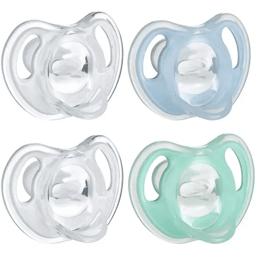 Tommee Tippee Ultra-Light Silicone Pacifier, Symmetrical One-Piece Design, BPA-Free Silicone Binkies, 0-6m, 4-Count