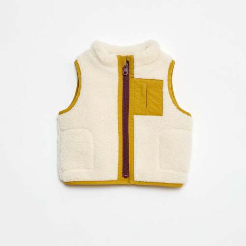 Faux sheepskin gilet WHITE – Kiabi KSA