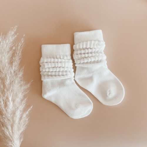 Milk Scrunch Socks