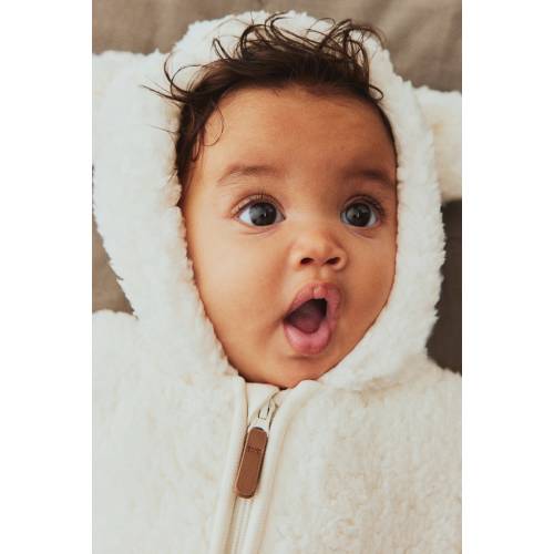 Pile Bunting with Ears