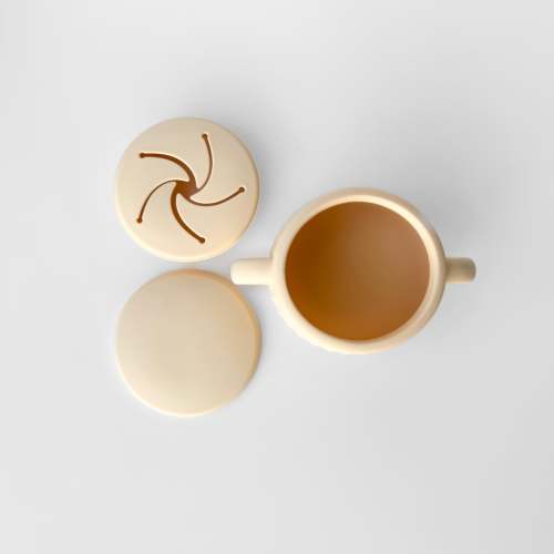The Miller Snack Cup – Calla and Friends