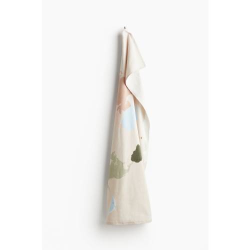 PATTERNED BATH TOWEL
