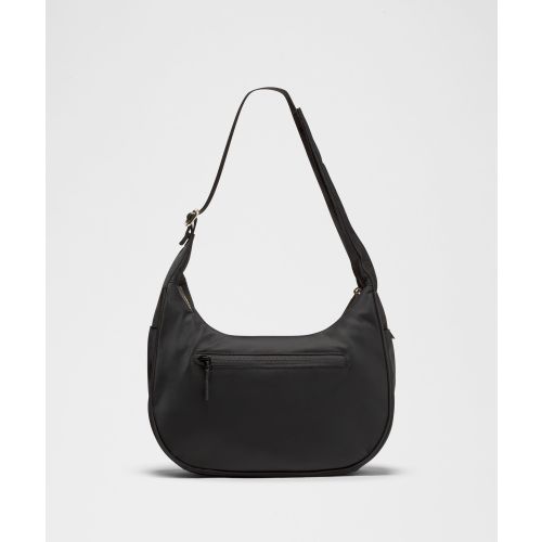 City Essentials Shoulder Bag