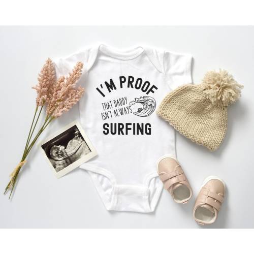 I’m Proof that Daddy Isn’t Always Surfing | Super Cute Pregnancy Announcement | Surfer Dad Pregnancy Announcement