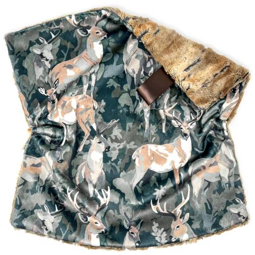 Lovey: Camo Deer. Baby Gift. Baby Blanket. Throw Blanket. Hunting. Camouflage. Deer. Buck. Cabin. Hunter. Outdoorsy. Baby Sleep.