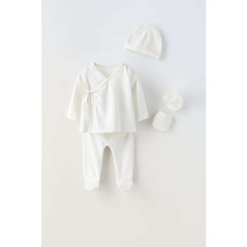 PACK OF FLORAL BODYSUIT AND FOOTED LEGGINGSBASIC NEWBORN MATCHING SETBASIC NEWBORN MATCHING SET