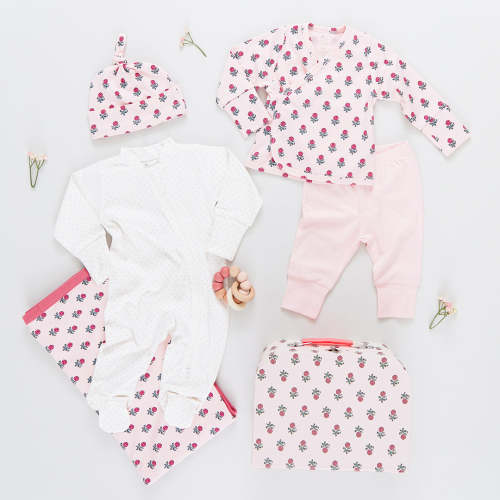 Nesting Box Baby Take Home Set - Light Pink Tiny Flower Block Print – Pink Chicken