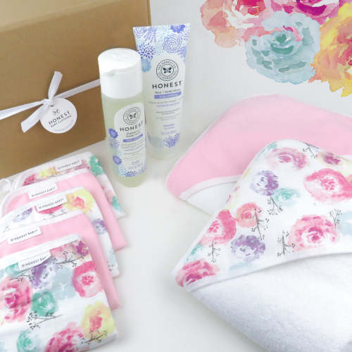9-Piece BUBBLES & CUDDLES Organic Cotton Bath Gift Set | Honest Baby Clothing