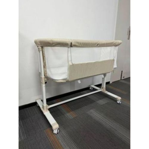 Kinder King Baby Bassinet with Wheels, Portable Newborn Bedside Sleeper, All-Sided Mesh Infant Crib with Removable Soft Mattress, Beige