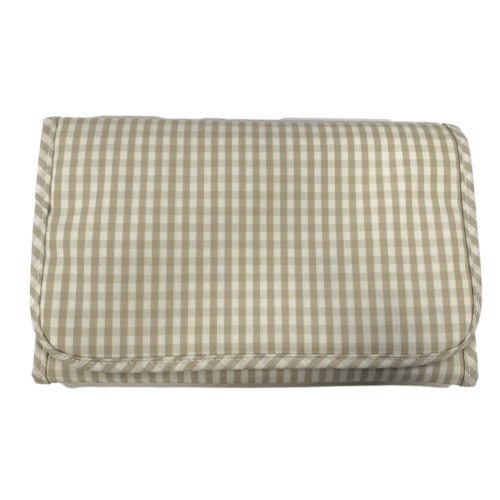 GAME CHANGER CHANGING PAD BY TRVL
Color: Khaki