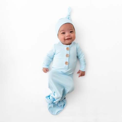 KyteBaby Knotted Gown with Hat Set in Powder -newborn