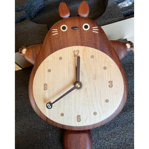 Totoro Wooden Wall Clock – Ghibli Inspired Home Decor, Perfect for Kids’ Room & Fans, Kid Room decor