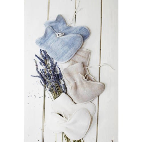 Organic Merino wool baby socks/booties, Unisex organic warm winter baby socks, Minimalist Organic Baby Shower Gift