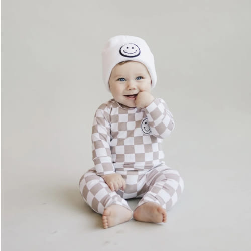 Checkered Smiley Lounge Set | Latte