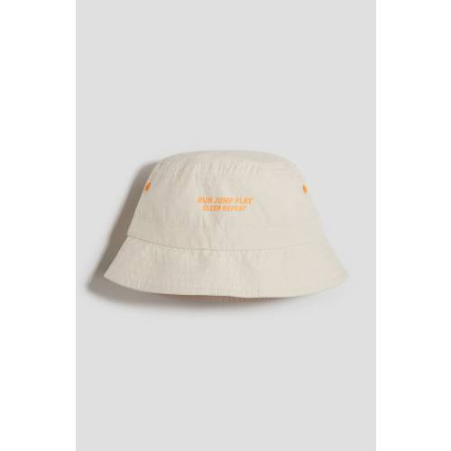 BUCKET HAT