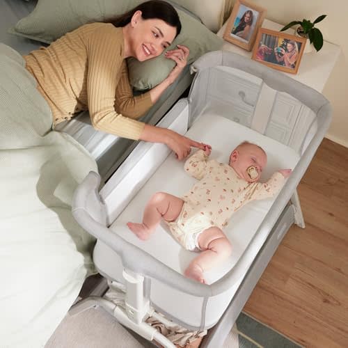 HARPPA Cuddly Lite Bassinet, 2 in 1 Baby Bassinet with Breathable Mesh and Mattress, 6 Height Adjustable, Bedside Sleeper with Anchor Strap, Storage Basket and Wheels, Light Grey