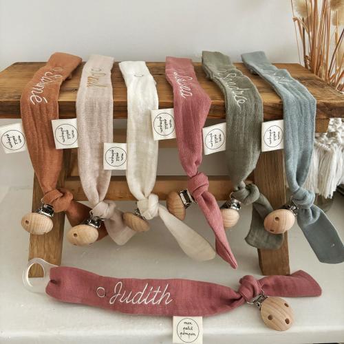 Customizable cotton gauze pacifier clip, birth gift