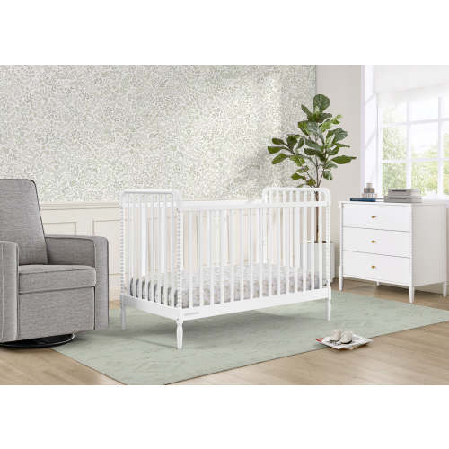 Lily 4-in-1 Convertible Crib | Delta Children