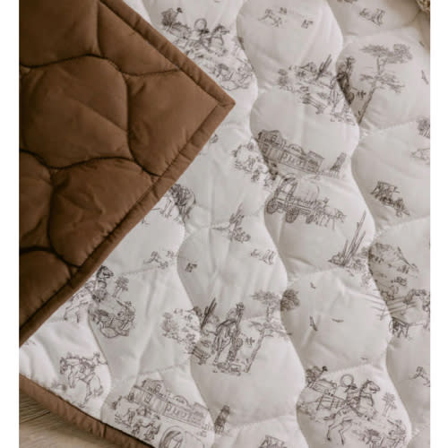 Western Toile Quilted Playmat
