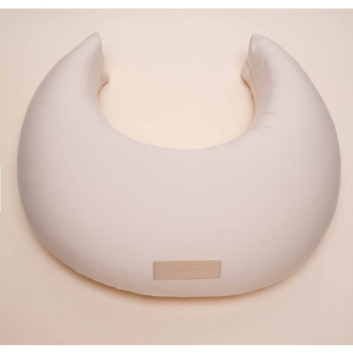 Butterr Nursing Pillow in Natural