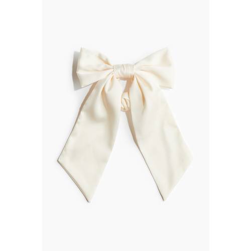 BOW-DECORATED SCRUNCHIE