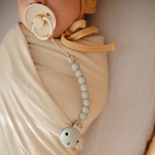 mushie 100% Silicone Baby Pacifier Clip BPA Free | Hera (Sage)